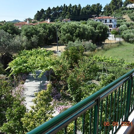Orange Tree Garden Apartment Pefkochori Exterior photo