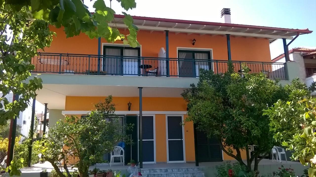 Orange Tree Garden Apartment Pefkochori Exterior photo