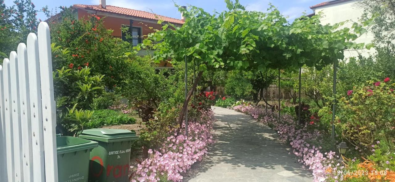Orange Tree Garden Apartment Pefkochori Exterior photo